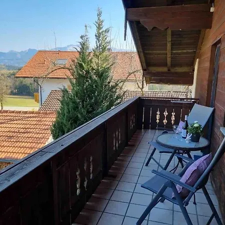 Apartman Modernes 1 Zi. Fuer 2 Personen Mit Balkon *