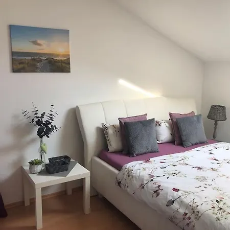 Apartman Modernes 1 Zi. Fuer 2 Personen Mit Balkon