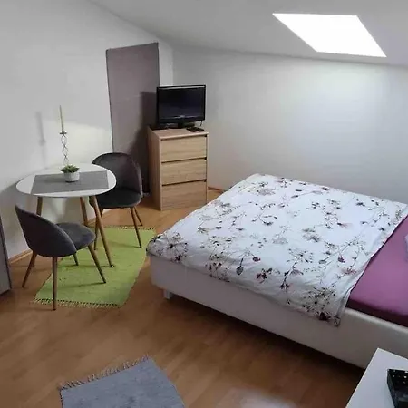 Modernes 1 Zi. Fuer 2 Personen Mit Balkon * Frasdorf